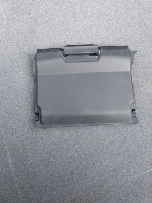 Ford Escape Kuga Focus 3 заглушка колпачок аккумулятора am5110a659bb