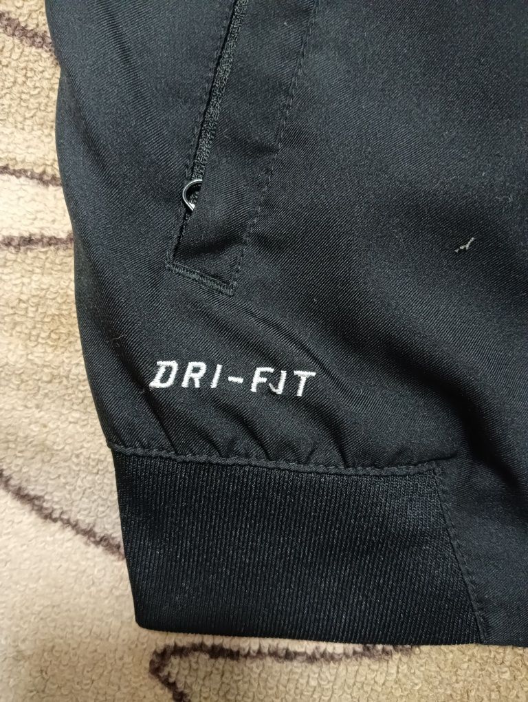 Nike DRI-FIT спортивна кофта