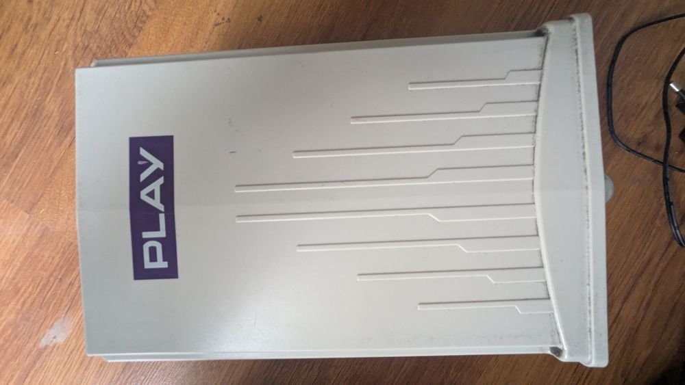 Router ZTE MF256 z anteną ODU + IDU