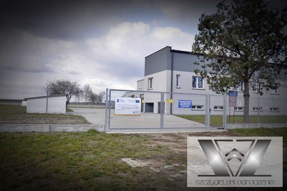 Furtka | Bramka wejściowa ogrodzeniowa z panela 2D Czarna + słupy
