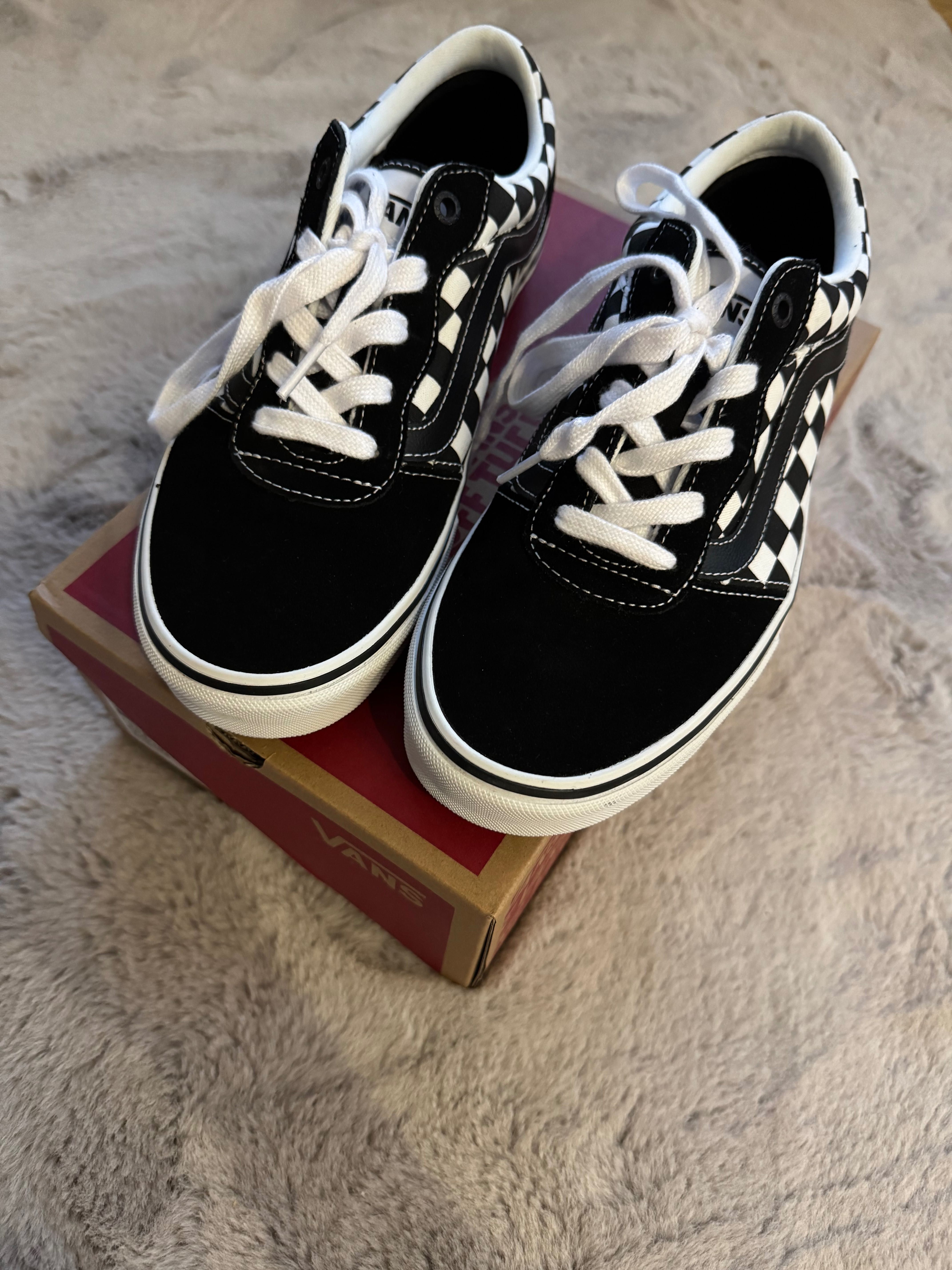 Кеди VANS Milton Black/White