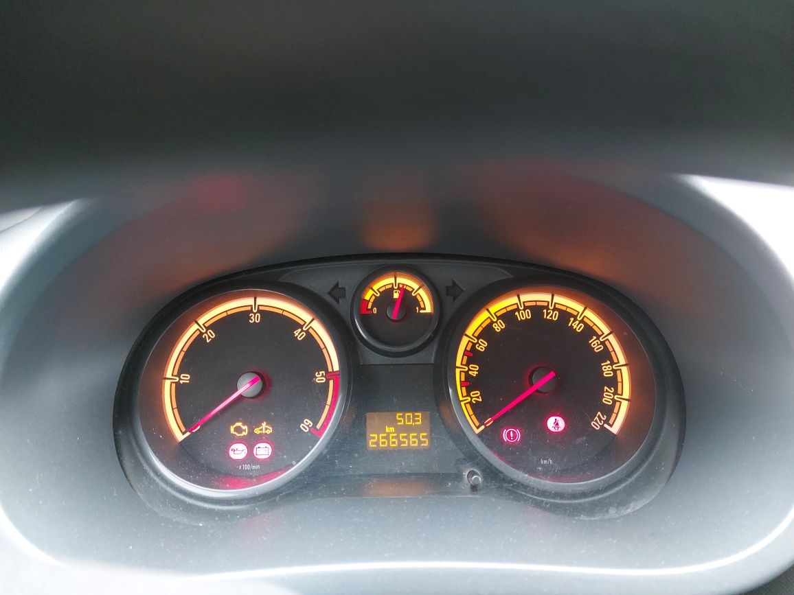 Opel corsa comercial