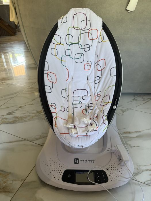 Продам оригинальную детскую кресл качалку 4 Moms mamaRoo( модель 1037)