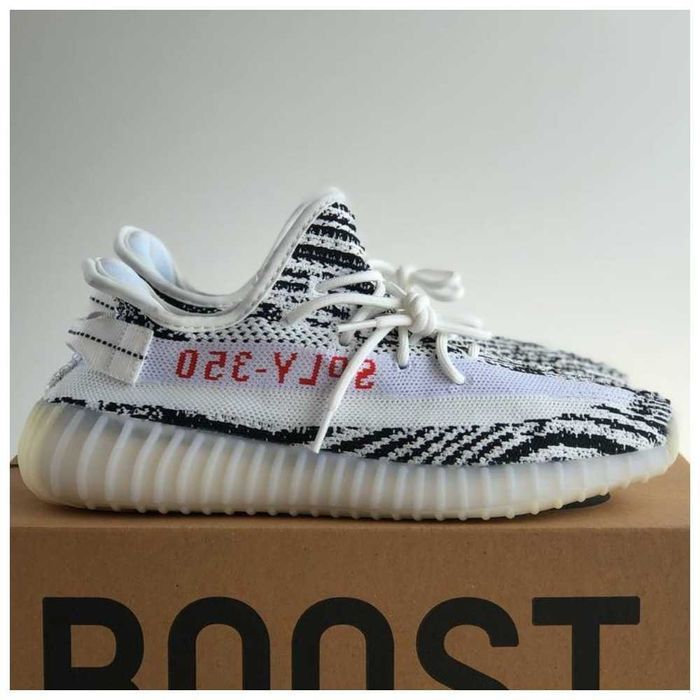 Мужские кроссовки Adidas Yeezy Boost 350 V2 Zebra адидас изи буст 350