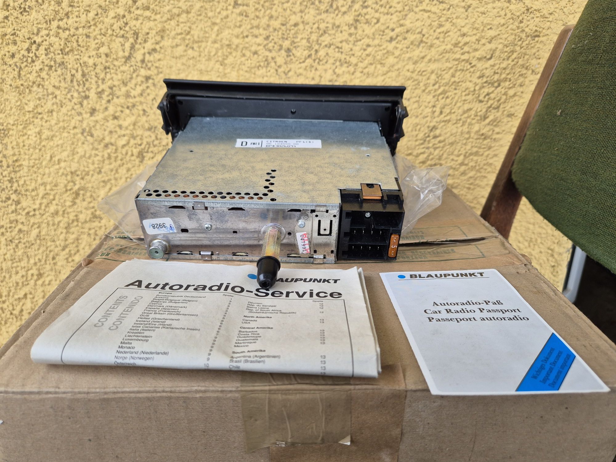Fabrycznie NOWE Radio Citroen ZX  z roku 1991 !! Unikat !! Rarytas !!