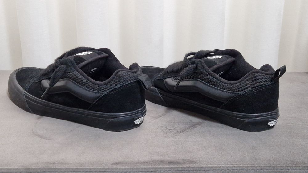 Sapatilhas Vans Knu Skool all black tamanho 42