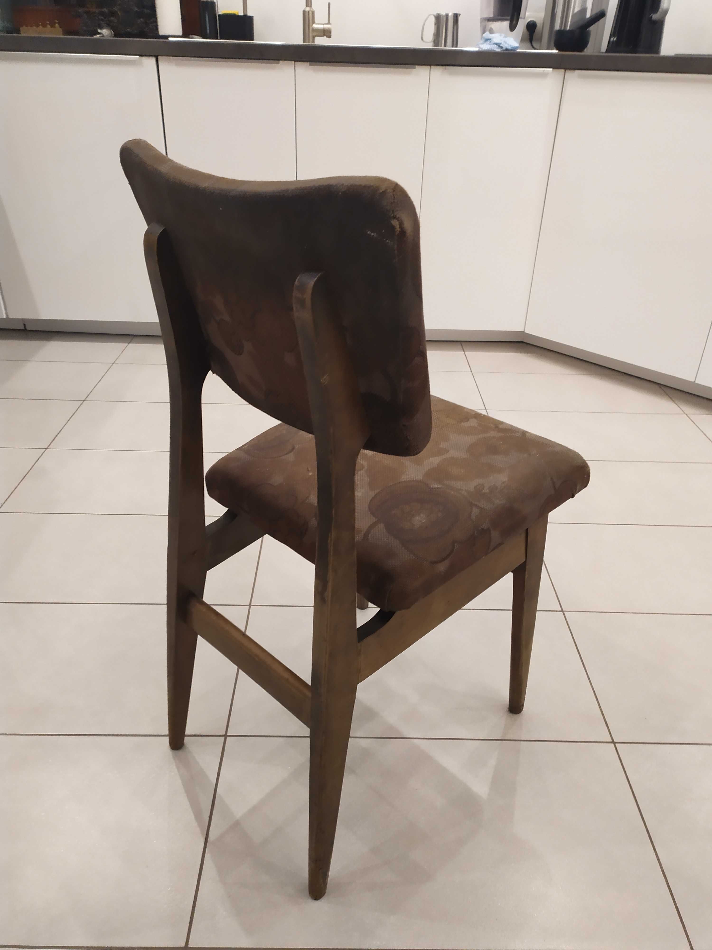 krzesło z czasów PRL