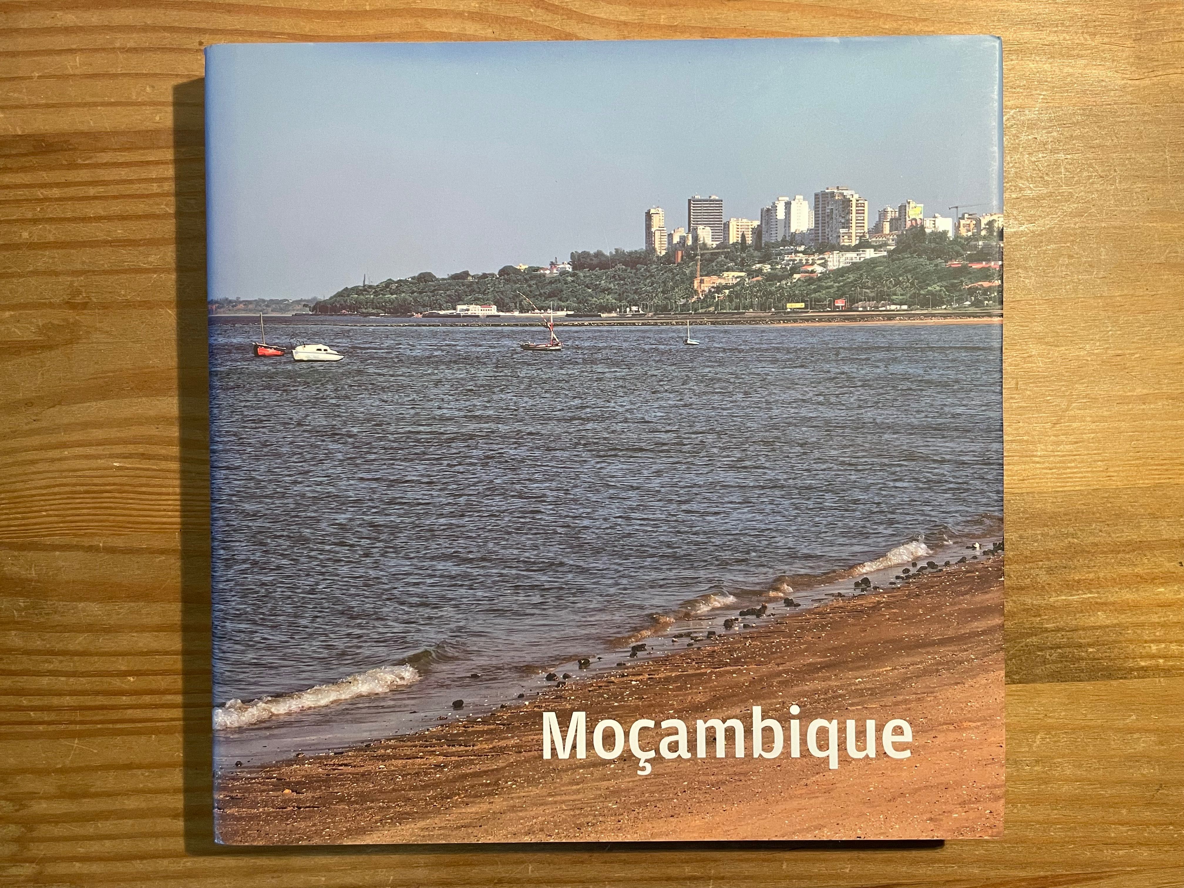 Moçambique - Uma Viagem Fotográfica (portes grátis)
