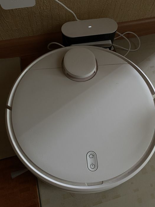 робот пилосос xiaomi