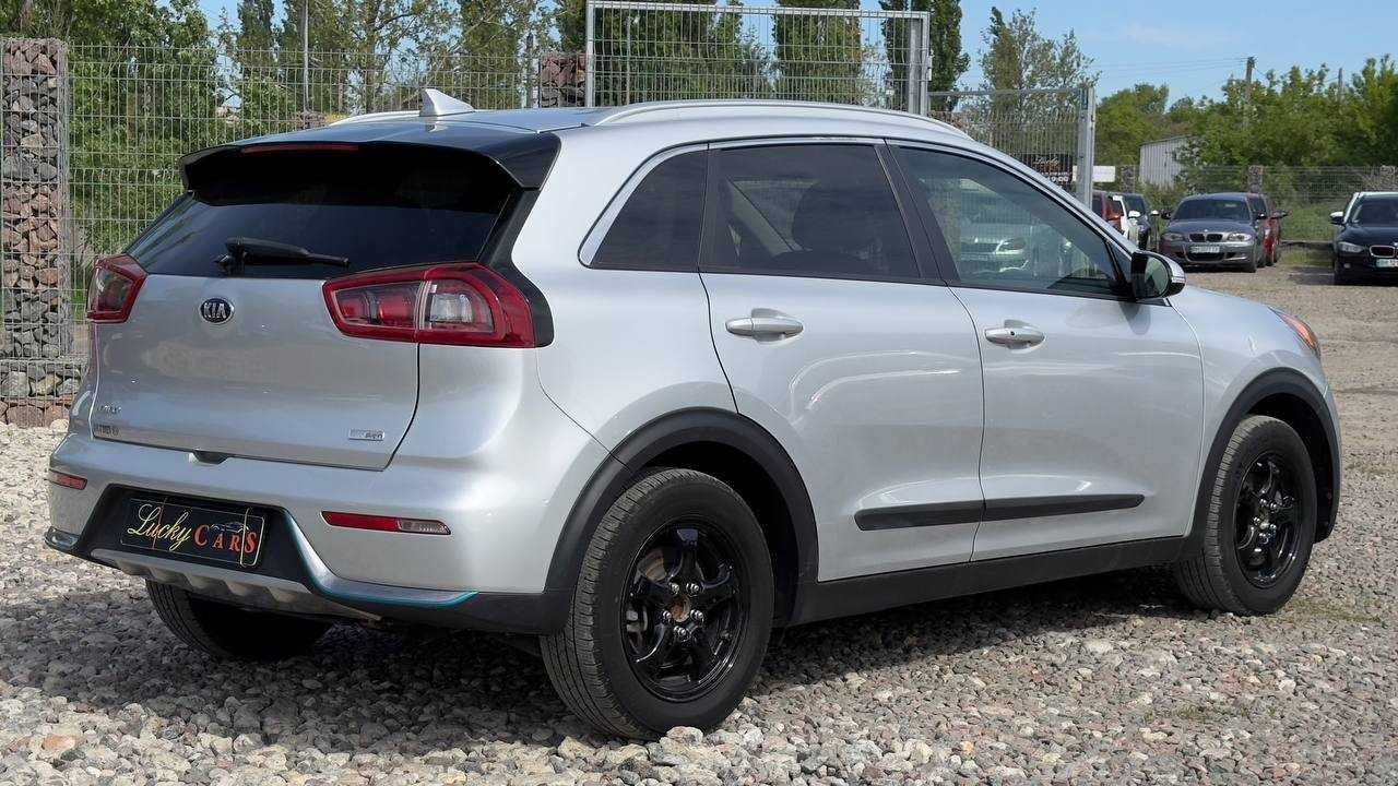 Авто Kia Niro 2018