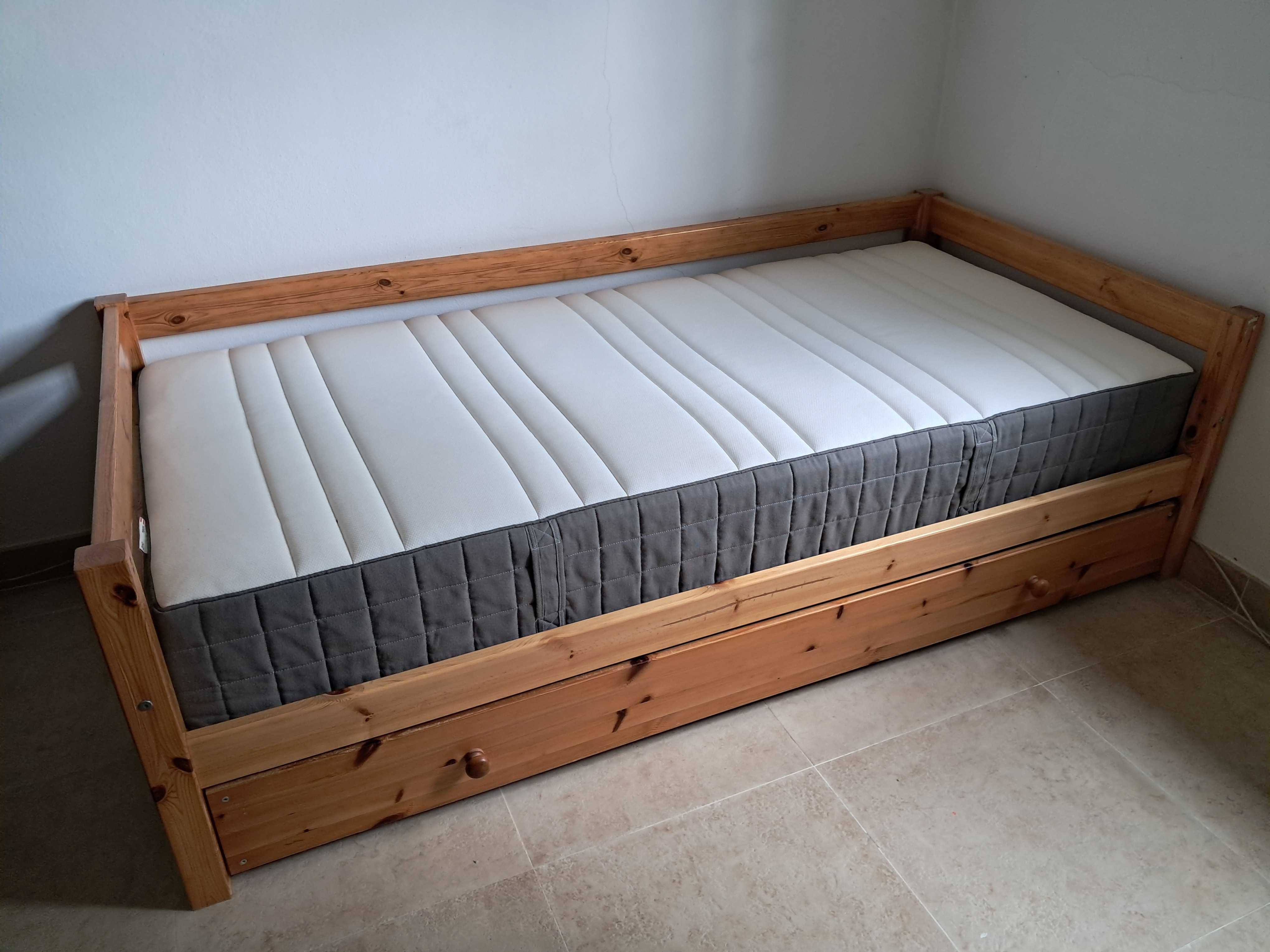 cama individual/solteiro com gavetão e colchão
