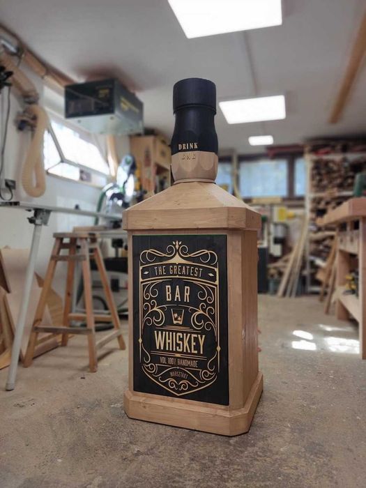 Barek na alkohol lity dąb butelka whisky bar na alkohol 135 cm