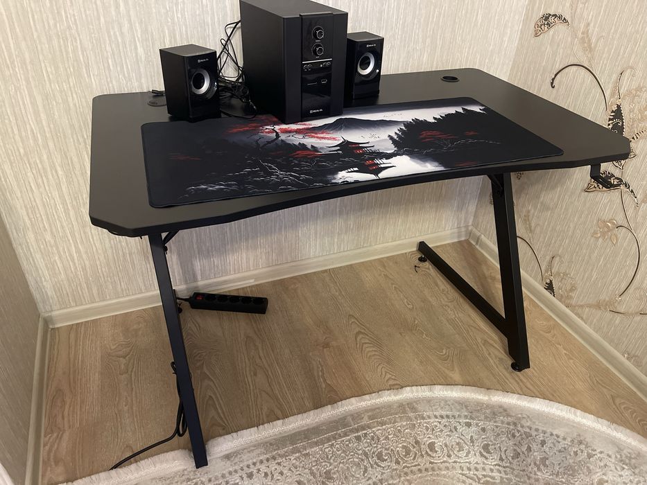 Стол стіл HATOR Vast Junior Black (HTD-009)геймерской