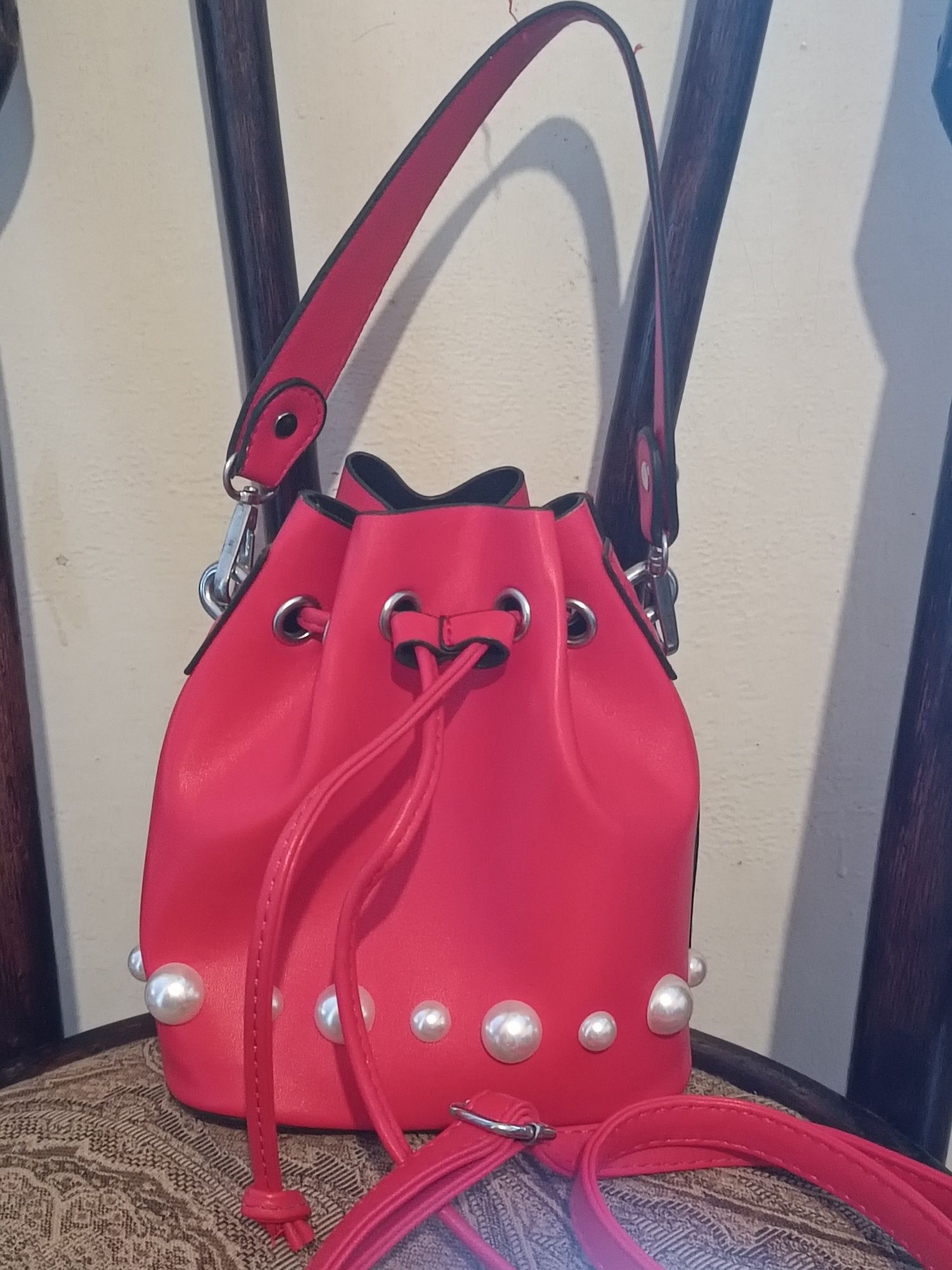Красная мини сумка