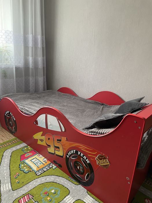 Дитяче ліжко автомобіль Маквін