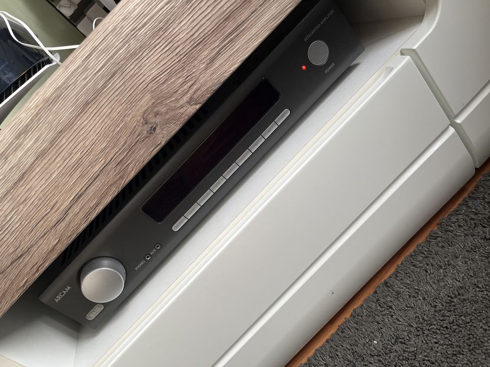 Kolumny kefr3+ wzmacniacz arcam sa10+ streamer onkyo