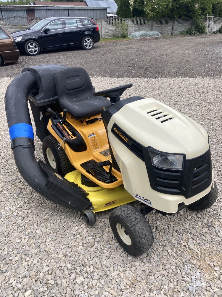 Traktorek cub cadet 20 hp hydro z koszem