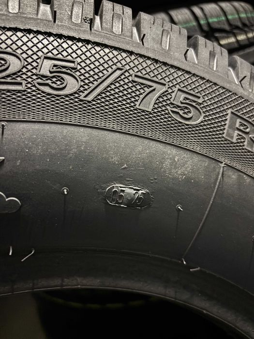 Nowe opony zimowe bieżnikowane 225/75r16c