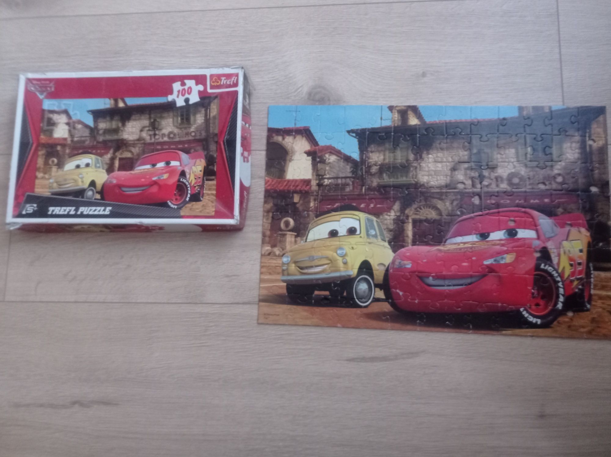 Sprzedam puzzle auta cars