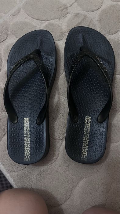 Чорні вʼєтнамки Ipanema