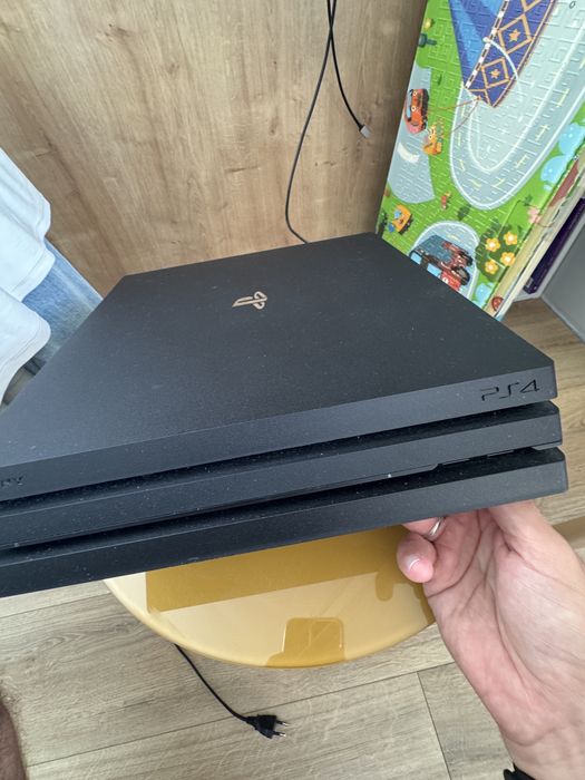 Sony playstation 4 pro 1 tb