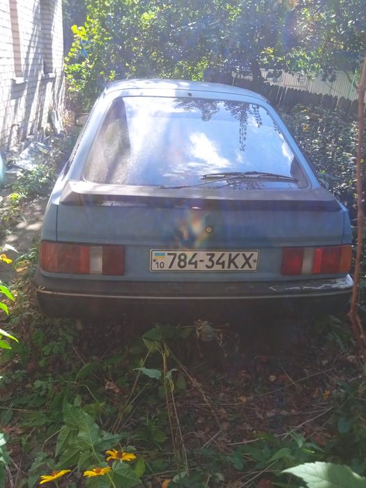 FORD SIERRA 1.8бензин. 1986г.