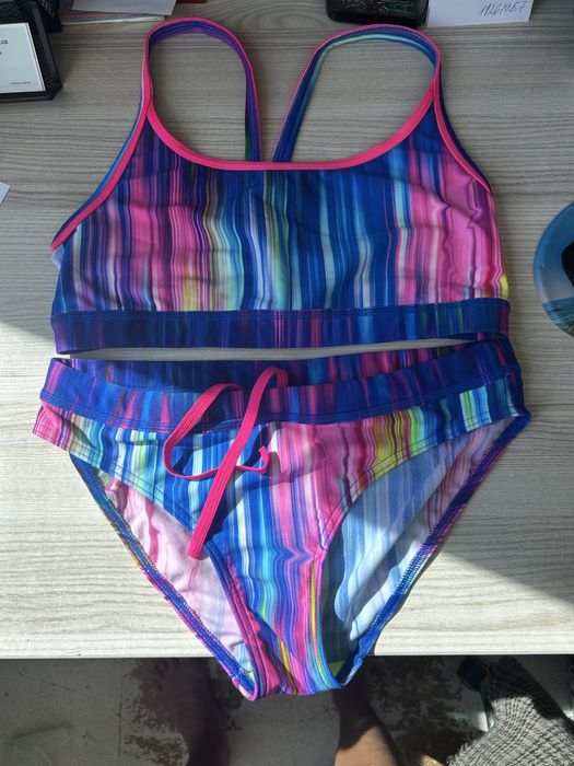 Продам роздільний купальник "Funkita" р. Ladis 12