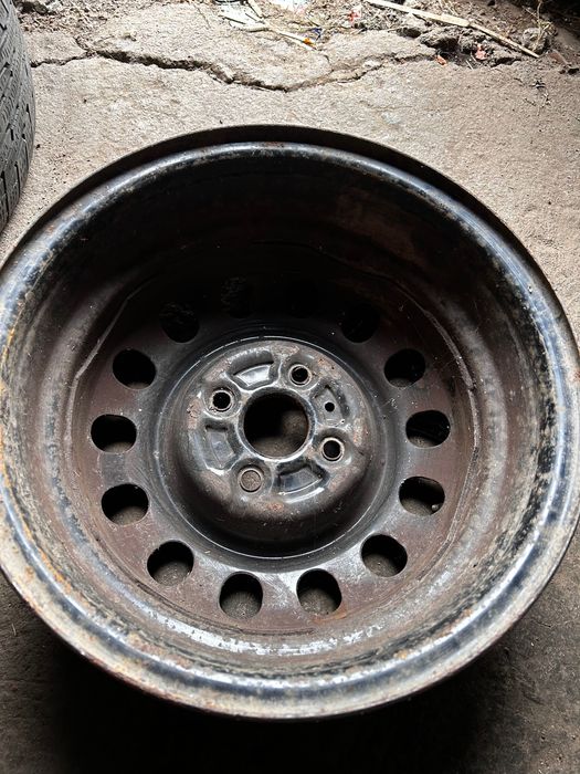 Колеса на авто вживані