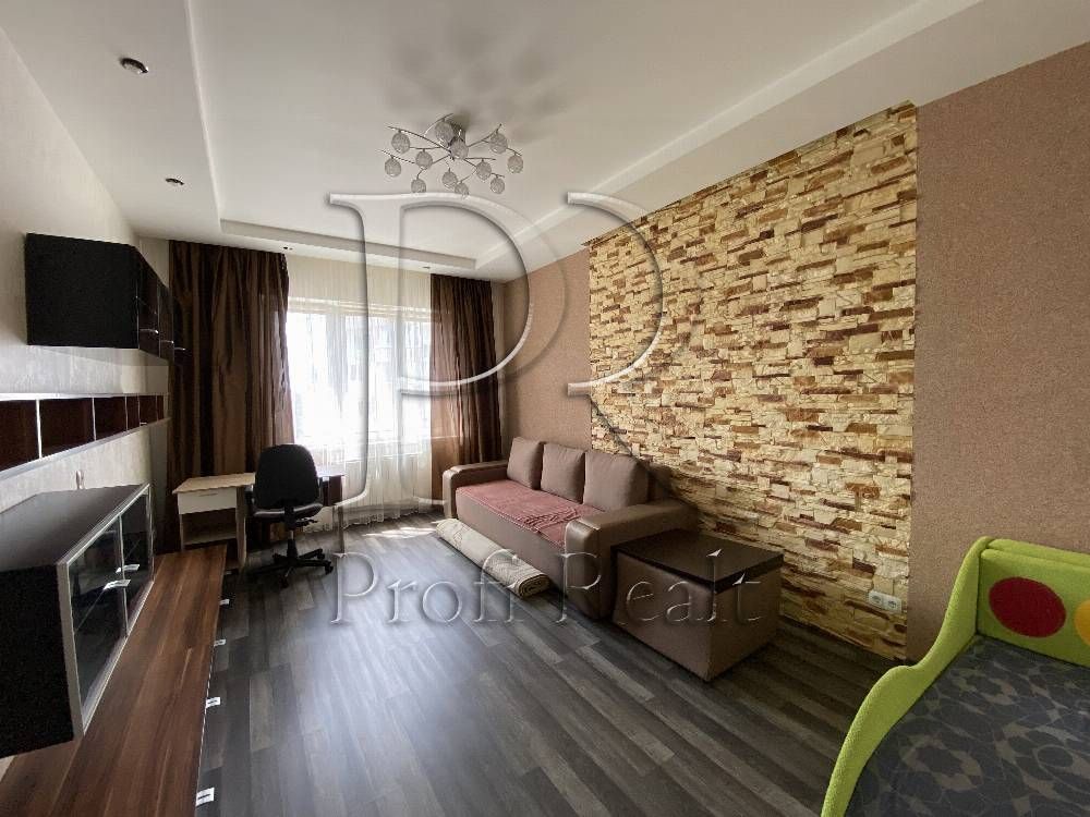 Продаж 1 кімн. квартири по вул. Градинська 7, Троєщина