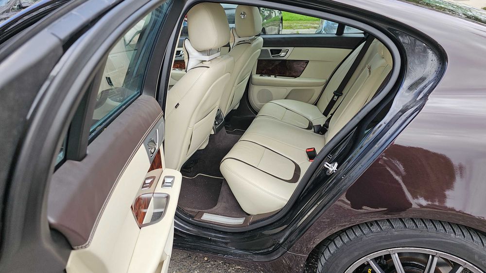 Jaguar XF Portfolio 3.0 SC 340CV