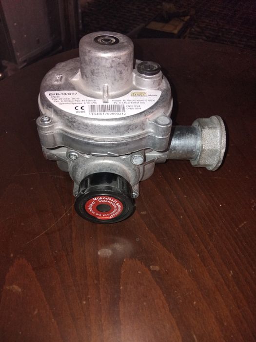 Регулятор тиску газу