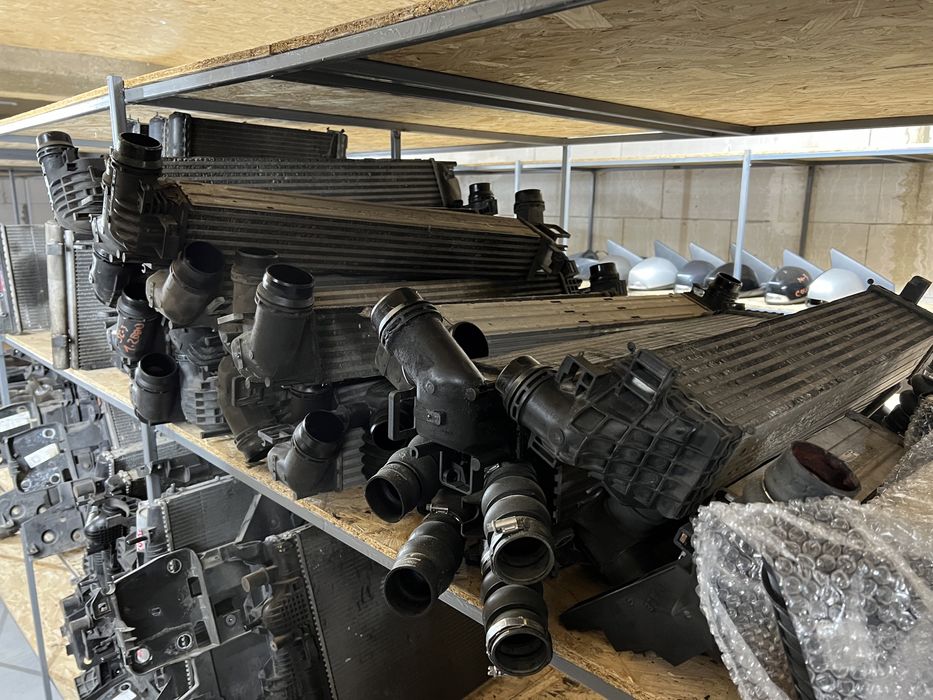 Радиатор основной интеркуллер кондиционера  Megan  Scenic 3