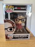 Funko Pop! The Big Bang Theory Leonard Hofstadter in Robe 778