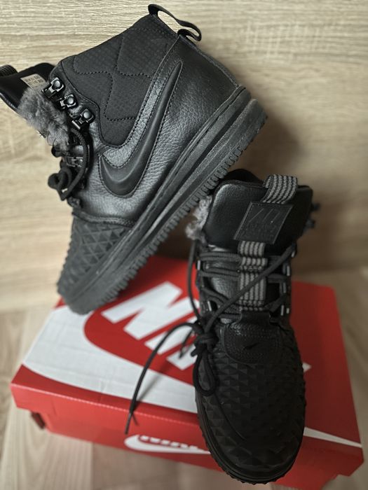 Ботинки термо зима Nike  p.42 нові на будь-яку погоду