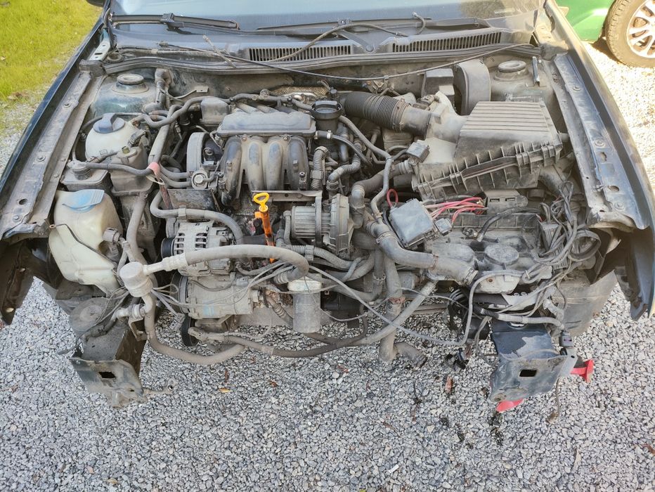 Двигатель мотор Volkswagen Skoda Audi 1.6 mpi