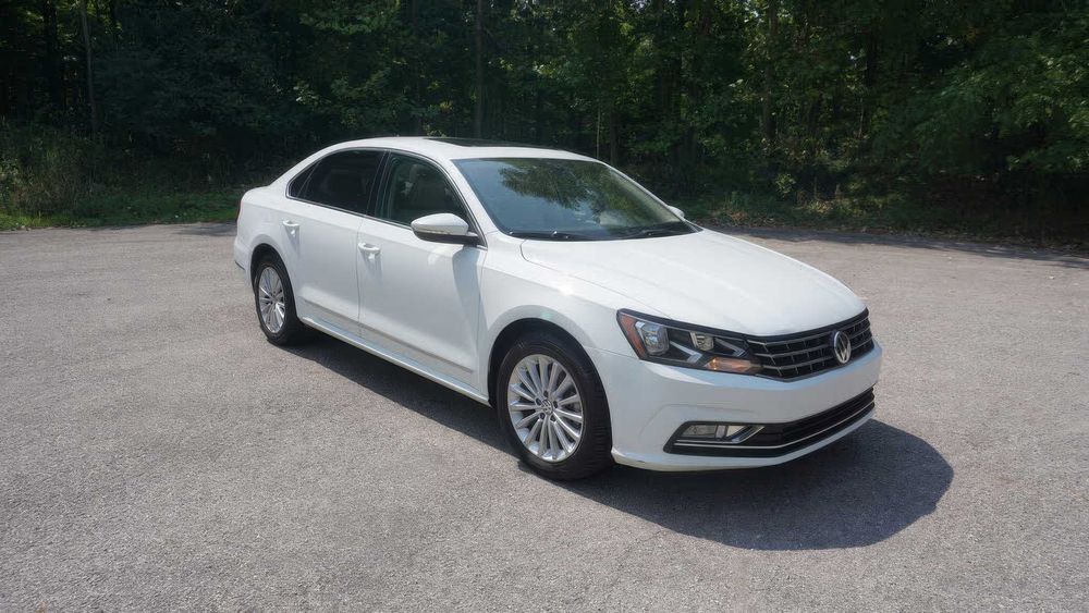 Volkswagen Passat SE      2016
