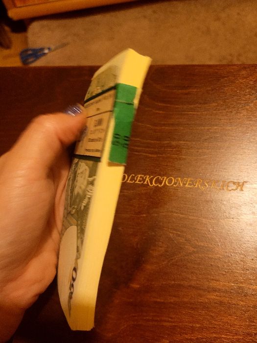 Paczka banknotów 50 zł z 1988 r