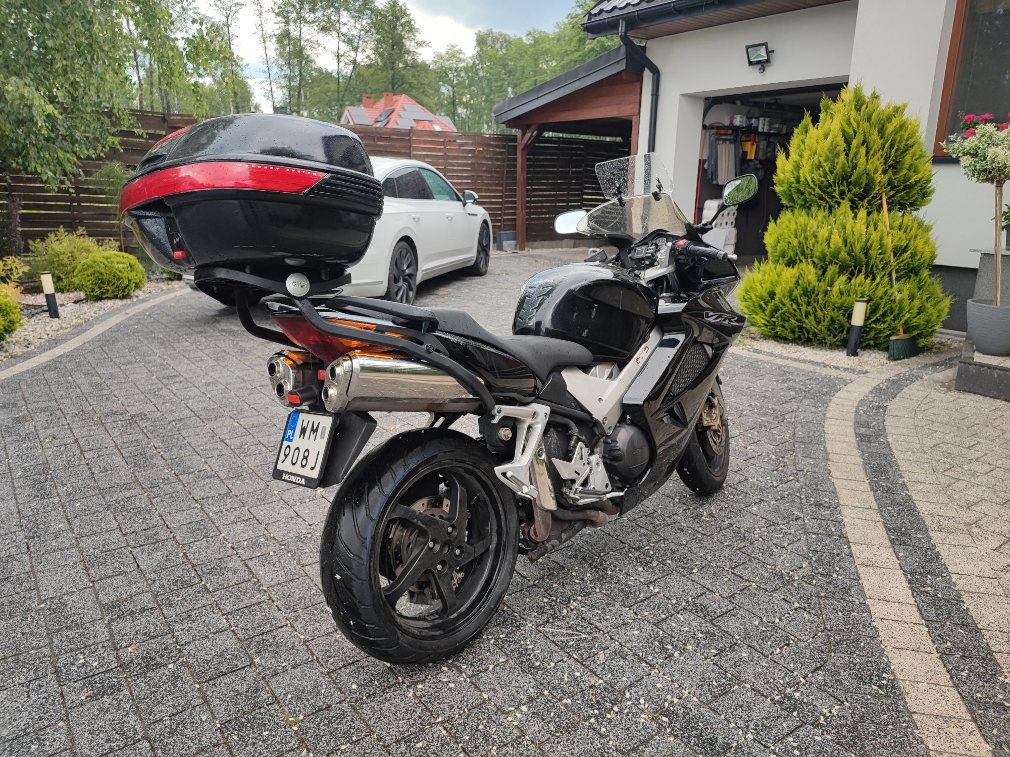 Honda VFR 800 oryginał ABS kufer