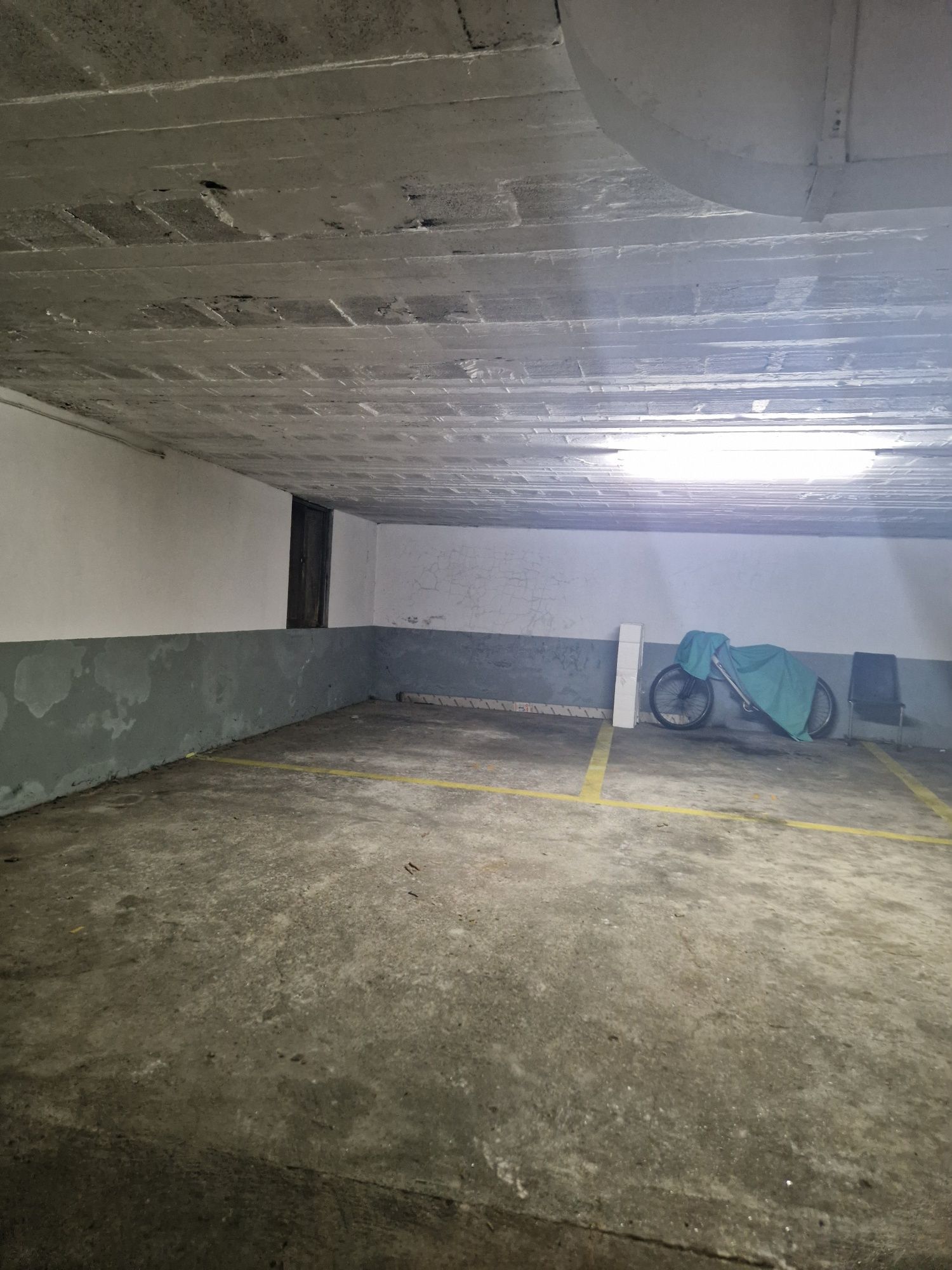 Aluga se lugar garagem centro Póvoa