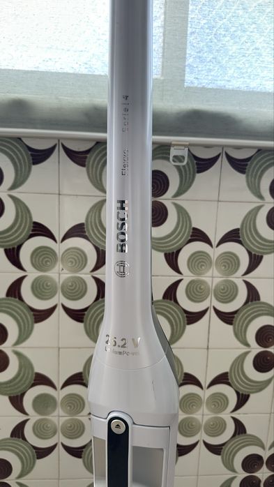 Aspirador vertical Bosch