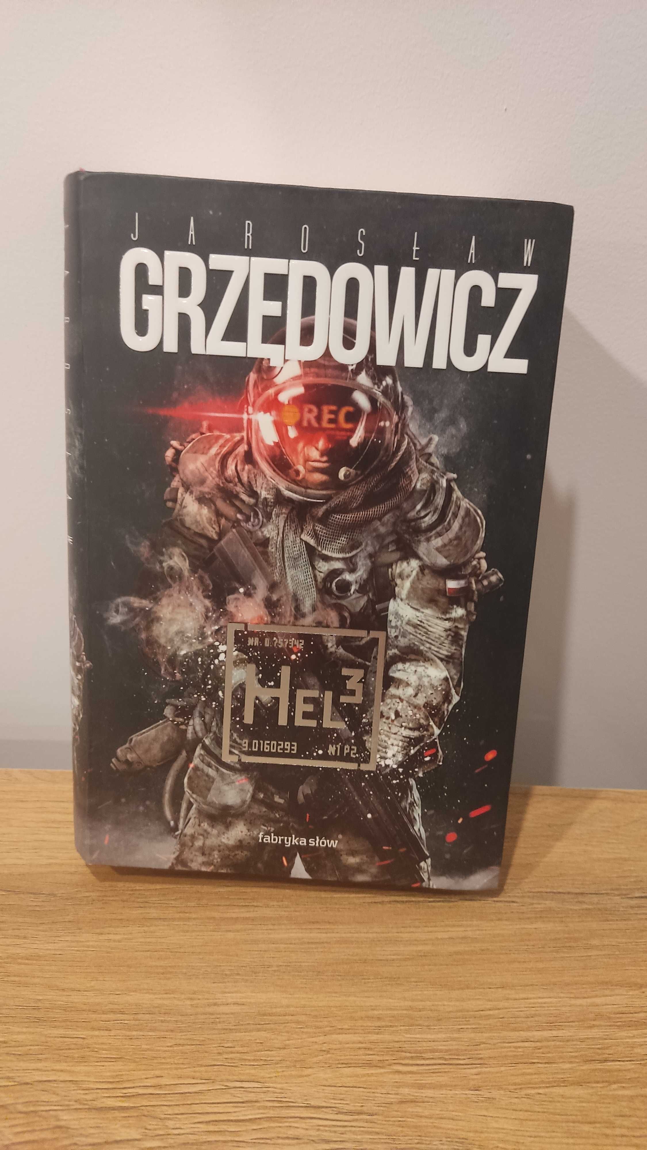 Jarosław Grzędowicz - Hel3