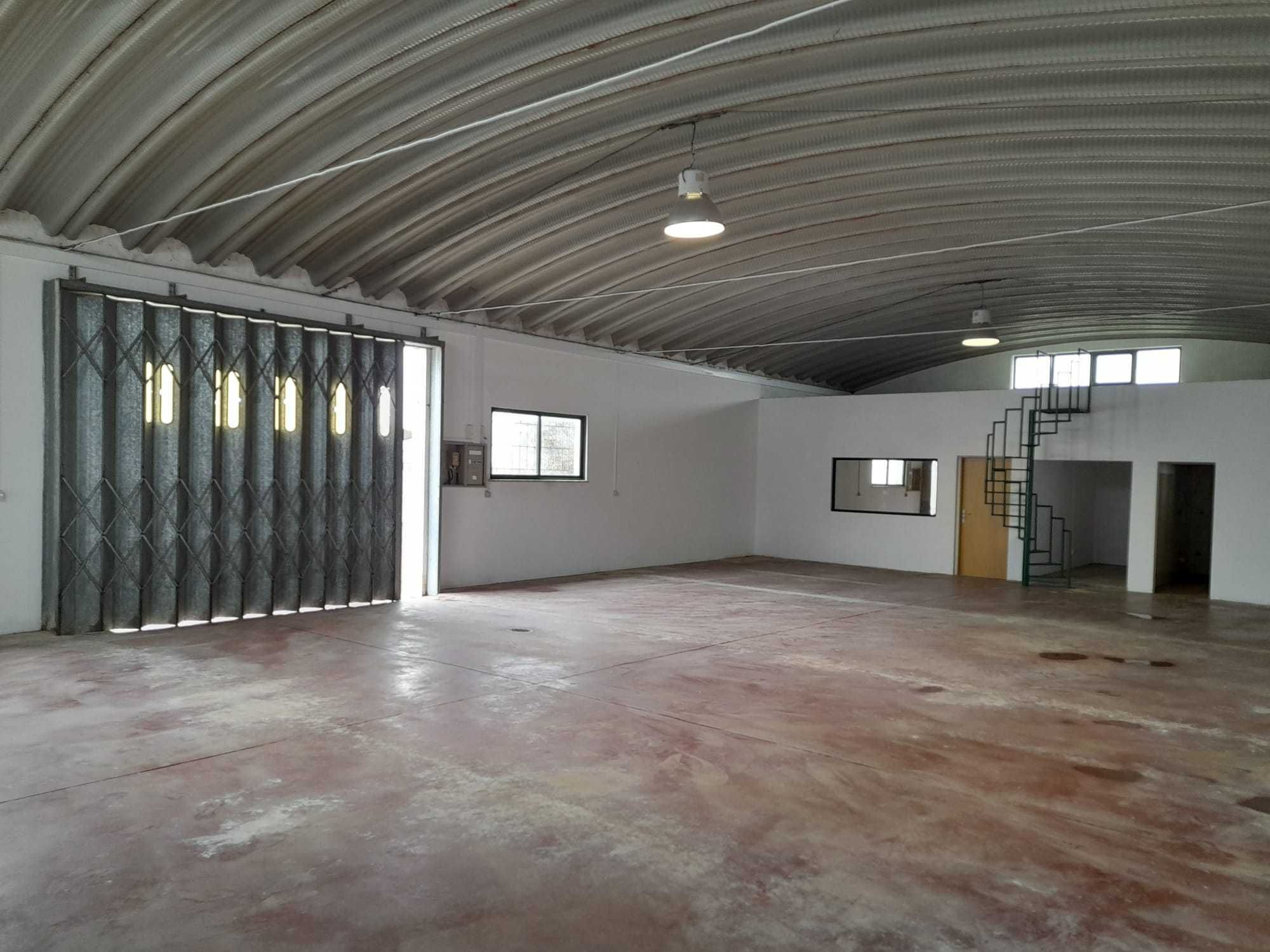 Armazém/Espaço Amplo