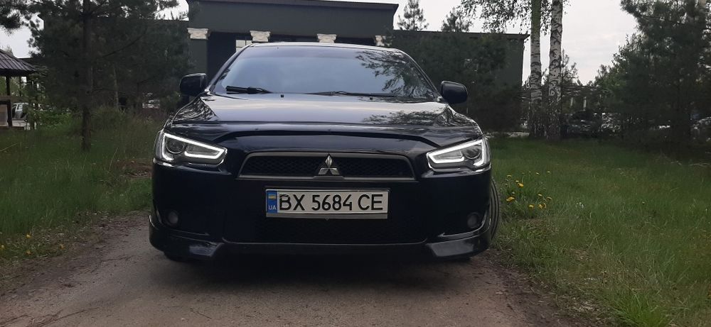 Продам Мітсубіші Ласнсер 10