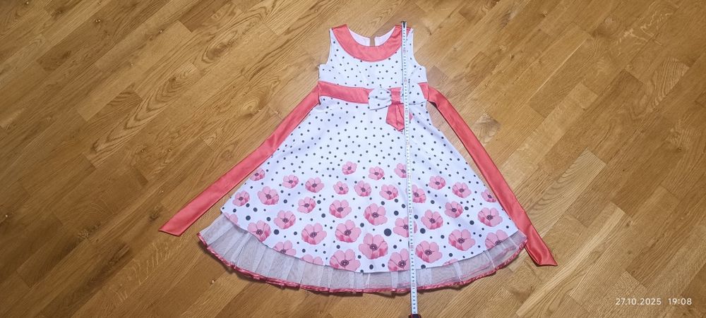 Плаття для дівчинки.