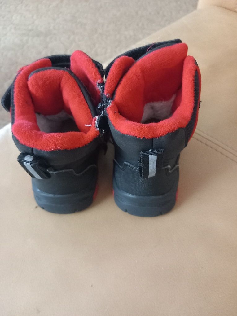 Nowe buty zimowe rozmiar 22