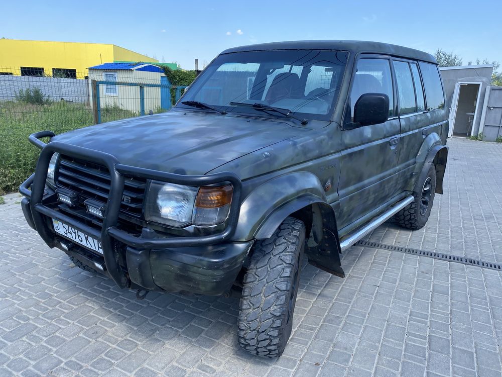 Позашляховик Mitsubishi Vagon 3.5 мотор