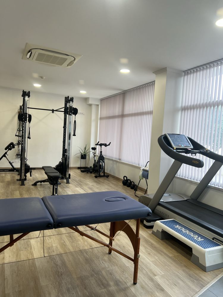 Estúdio de Treino Personalizado/Pilates equipado e mobilado Novo