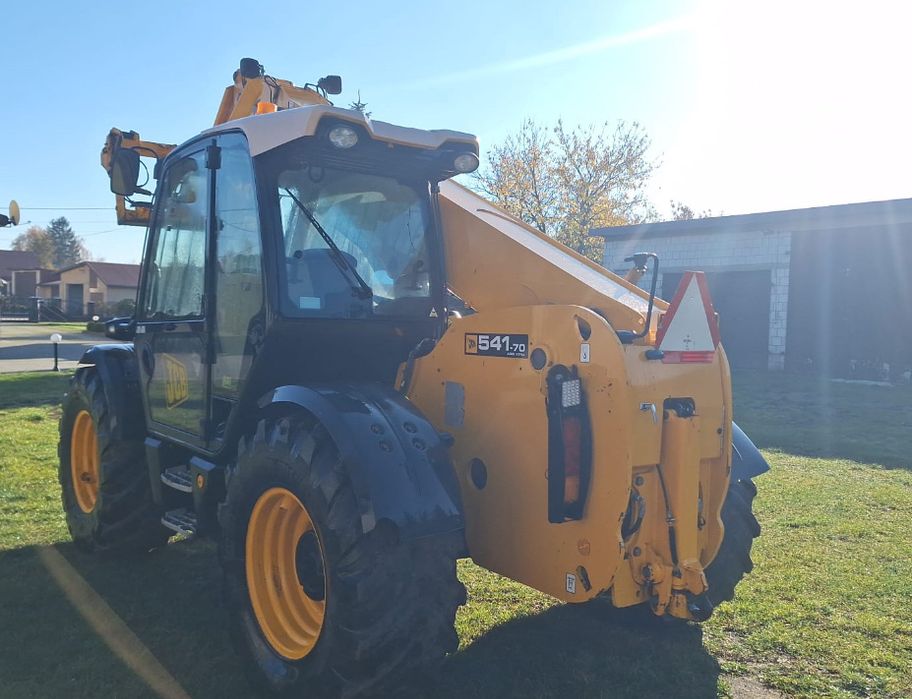 JCB Agri XTRA 541-70