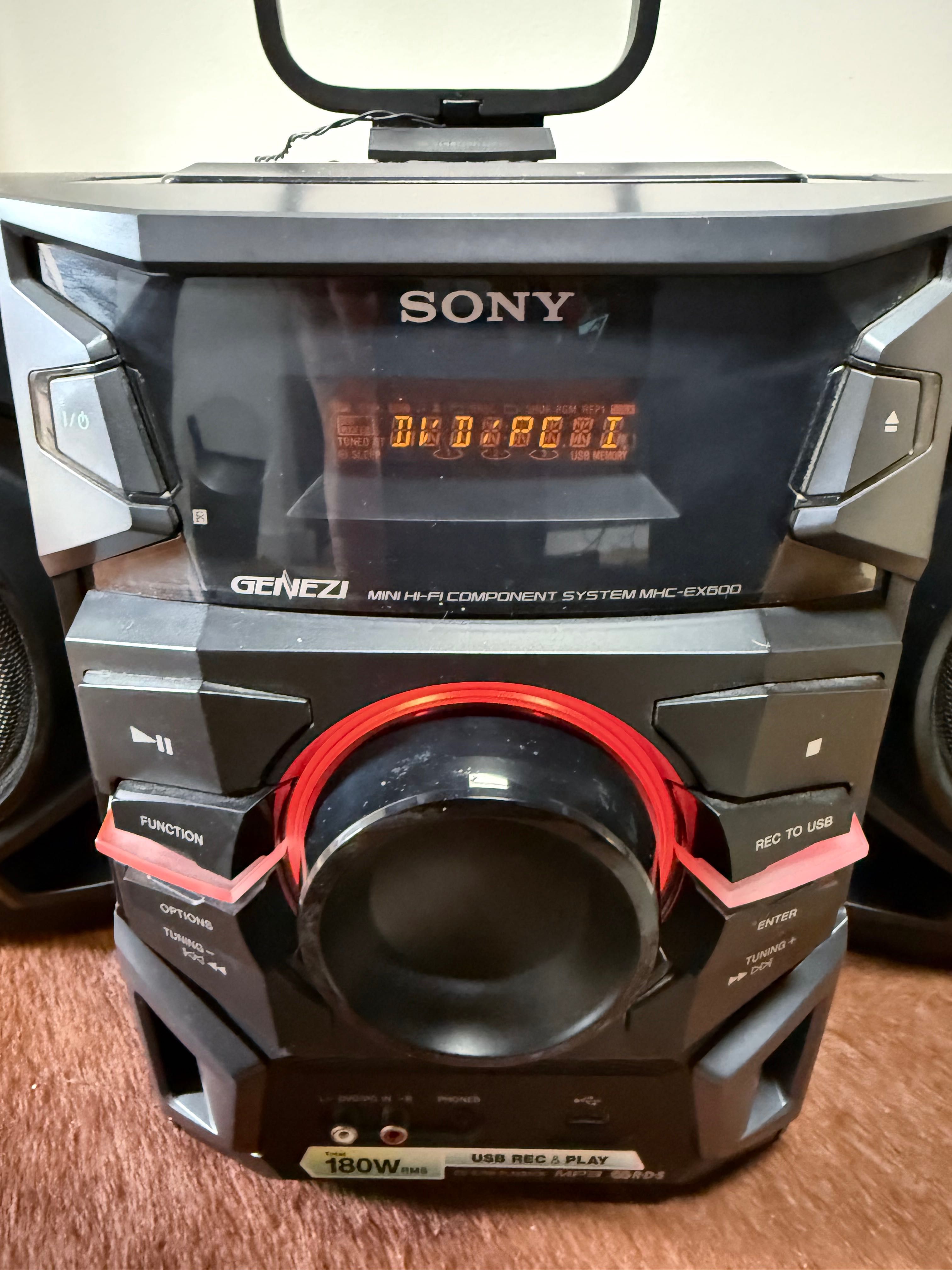 Sony Genezi, modelo MHC-EX600.