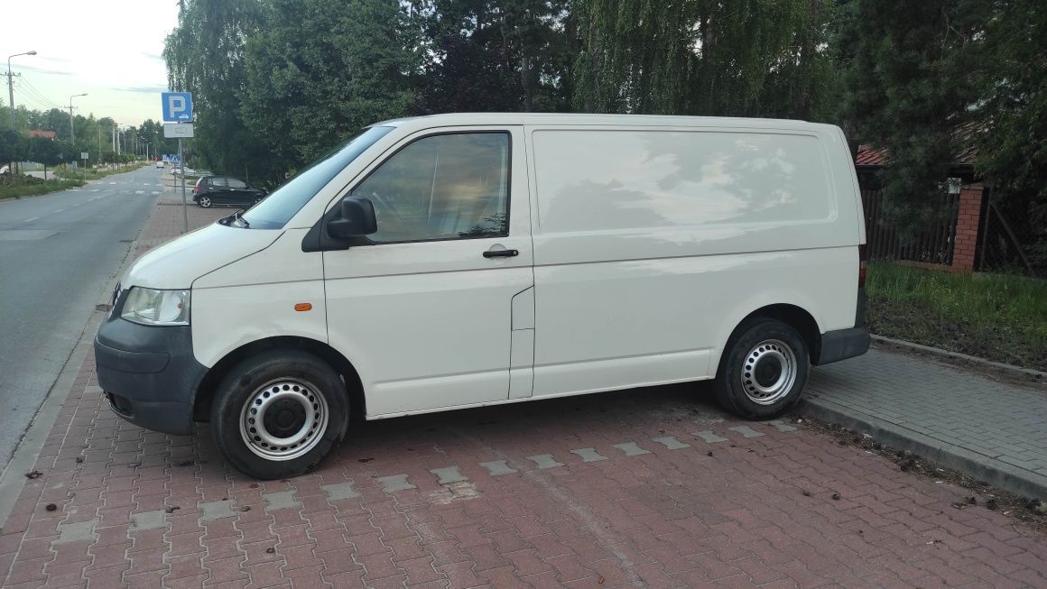 Volkswagen Transporter 1.9 TDI 2006r. zadbany